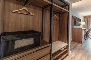 Atrium Hotel Vancouver