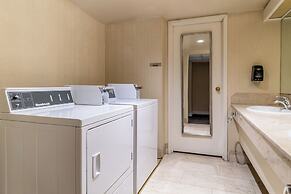 Atrium Hotel Vancouver