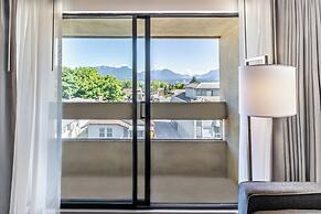 Atrium Hotel Vancouver