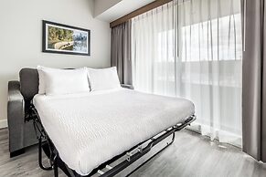 Atrium Hotel Vancouver