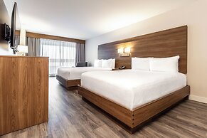 Atrium Hotel Vancouver