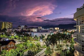 DoubleTree by Hilton Hotel Cairns