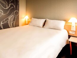 ibis Dieppe Val Druel