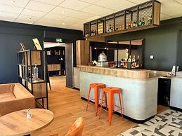 ibis Dieppe Val Druel