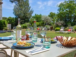 ibis Salon de Provence Sud