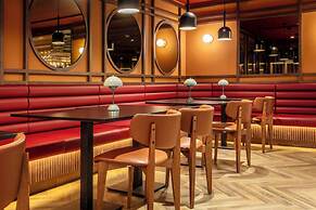 Radisson Blu Royal Garden Hotel