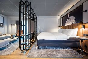 Radisson Blu Royal Garden Hotel