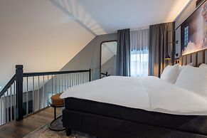 Radisson Blu Royal Garden Hotel