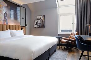 Radisson Blu Royal Garden Hotel