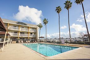 Dana Point Marina Inn