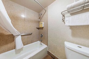 Best Western Plus Hill House