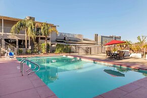 Best Western Plus Hill House