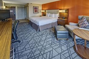Hilton Knoxville Airport