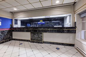 Days Inn by Wyndham Sandusky / Cedar Point
