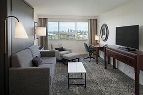 Sheraton Cavalier Calgary Hotel