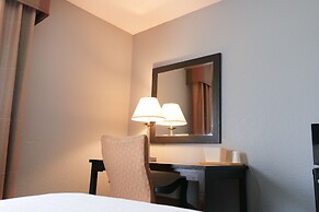 Baymont by Wyndham Flint Airport North