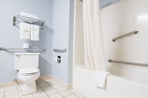 Baymont by Wyndham Flint Airport North