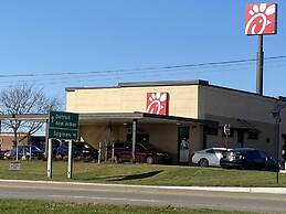 Baymont by Wyndham Flint Airport North