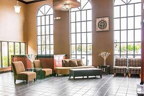 Baymont by Wyndham Flint Airport North