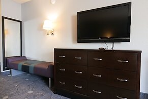 Baymont by Wyndham Flint Airport North