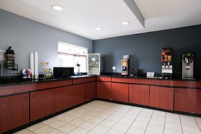 Baymont by Wyndham Flint Airport North