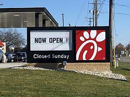 Baymont by Wyndham Flint Airport North