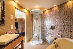 Art Deco Hotel Montana