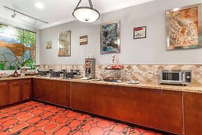 Best Western Plus Grosvenor Airport Hotel