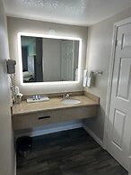 The Wave Manhattan Beach