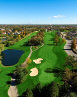 Hilton Chicago/Oak Brook Hills Resort & Conference Center