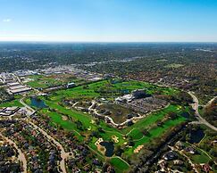 Hilton Chicago/Oak Brook Hills Resort & Conference Center