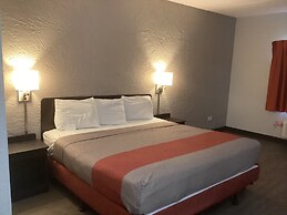 Motel 6 Bridgeview, IL