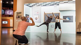 Holiday Inn Ottawa Dwtn - Parliament Hill by IHG