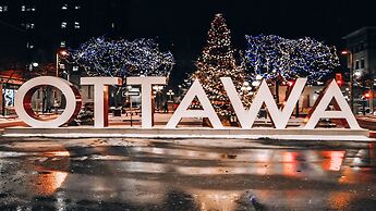 Holiday Inn Ottawa Dwtn - Parliament Hill by IHG