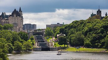 Holiday Inn Ottawa Dwtn - Parliament Hill by IHG