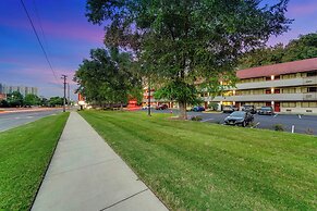 Red Roof Inn PLUS+ Washington DC - Alexandria 
