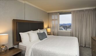 Chateau Victoria Hotel and Suites