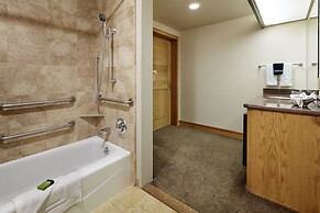 Cavalier Oceanfront Resort