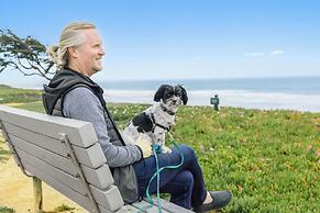 Cavalier Oceanfront Resort