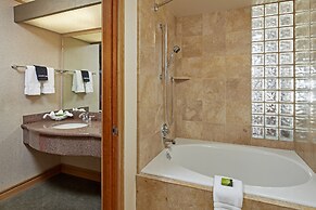 Cavalier Oceanfront Resort