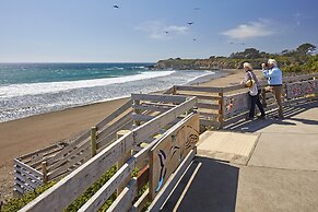 Cavalier Oceanfront Resort