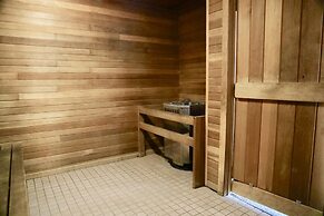 Travelodge by Wyndham Grande Prairie