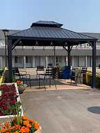 Travelodge by Wyndham Grande Prairie