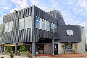 Travelodge by Wyndham Grande Prairie