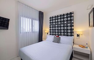 Best Western Regency Suites