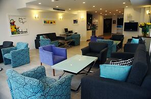 Best Western Regency Suites