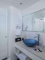 Best Western Regency Suites