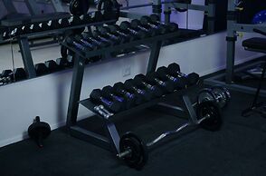 Best Western Regency Suites