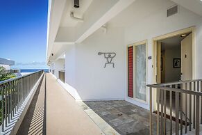 Royal Sea Cliff Kona by OUTRIGGER