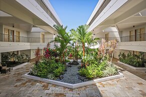 Royal Sea Cliff Kona by OUTRIGGER